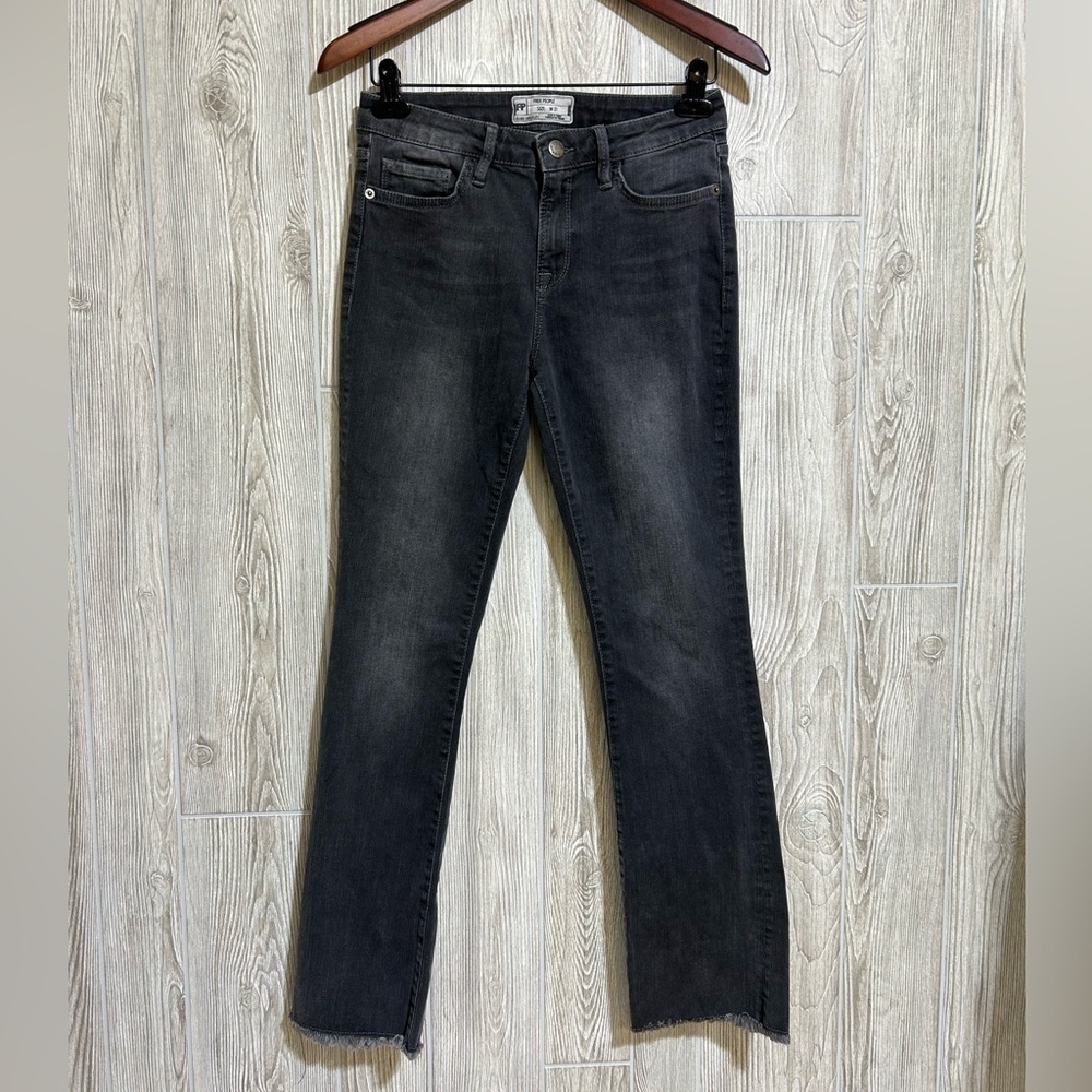 Free People Black High Waist Cropped Raw Hem Jeans Size 27 - Picture 1 of 13